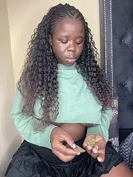 DarkBerry87 online show from April 14, 2026, 8:47 pm