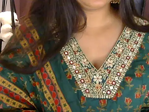 Snapshot of sanam_rose chatting on October 21, 2025, 2:16 pm sanam rose online show from October 21, 2025, 2:16 pm