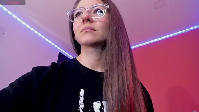 Ich Bin Julia online show from March 22, 2025, 3:31 pm