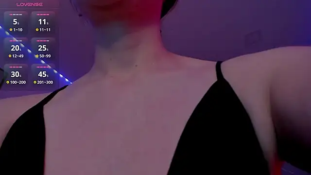 Ich Bin Julia online show from January 28, 2025, 5:46 pm