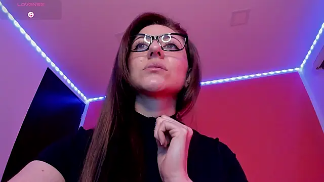 Ich Bin Julia online show from May 28, 2026, 9:49 am