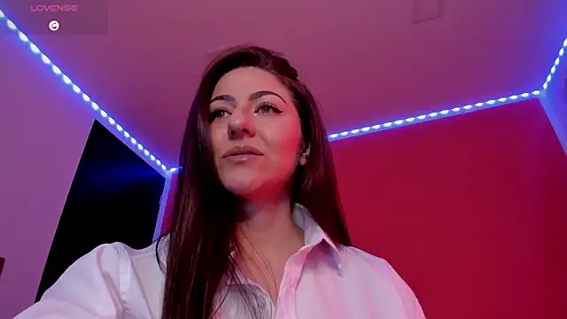 Ich Bin Julia online show from June 8, 2026, 9:43 am