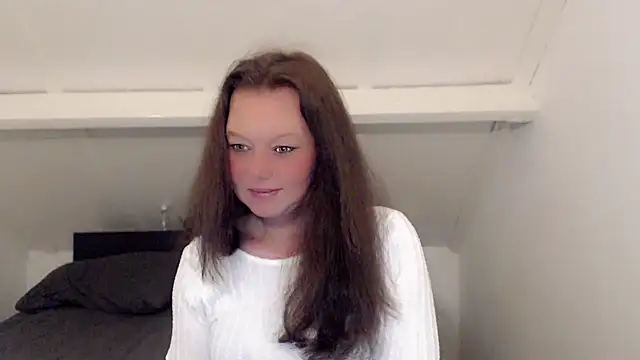 Snapshot of roxanna24 chatting on February 28, 2026, 10:31 pm roxanna24 online show from February 28, 2026, 10:31 pm