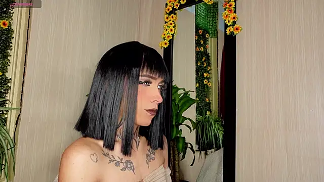 Micaela Rangel online show from October 25, 2025, 2:00 am