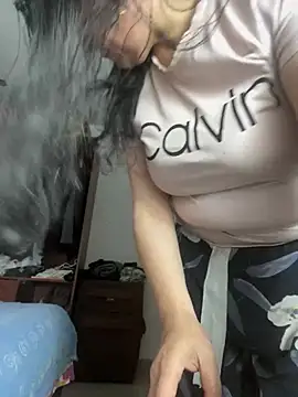 Freya Artemisa online show from April 13, 2026, 10:03 pm