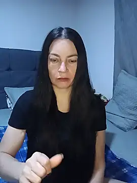 renata hot1 online show from July 17, 2026, 12:41 am
