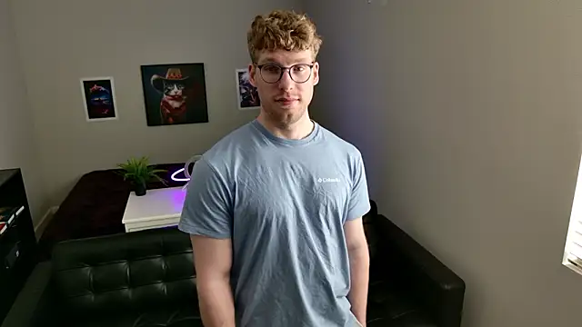 Snapshot of BlueEyedTallGuy94 chatting on February 27, 2026, 9:47 pm BlueEyedTallGuy94 online show from February 27, 2026, 9:47 pm