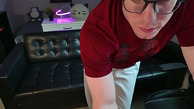 Snapshot of BlueEyedTallGuy94 chatting on January 16, 2026, 12:03 am BlueEyedTallGuy94 online show from January 16, 2026, 12:03 am