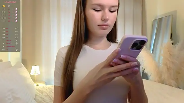 Snapshot of illumiangel chatting on May 15, 2026, 1:53 pm illumiangel online show from May 15, 2026, 1:53 pm