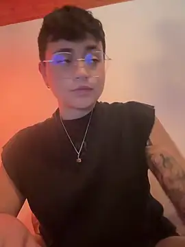 Ashley Chriss online show from January 9, 2025, 6:59 am