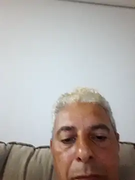 Snapshot of gordonunes chatting on June 16, 2026, 11:38 pm gordonunes online show from June 16, 2026, 11:38 pm