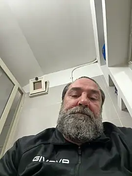 Snapshot of ros217 chatting on February 9, 2026, 12:25 pm ros217 online show from February 9, 2026, 12:25 pm