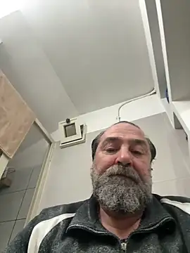 Snapshot of ros217 chatting on March 17, 2026, 4:21 pm ros217 online show from March 17, 2026, 4:21 pm