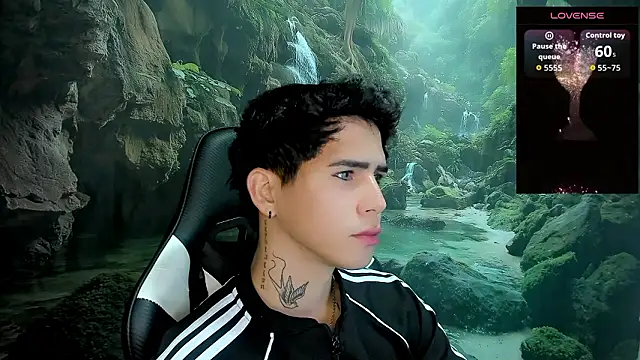 Snapshot of Tayson_Rivers chatting on February 19, 2026, 12:07 am Tayson Rivers online show from February 19, 2026, 12:07 am