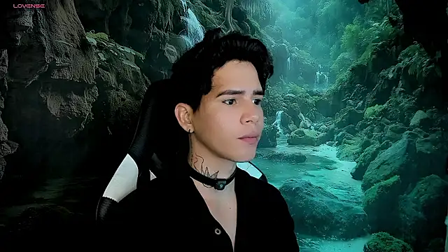 Snapshot of Tayson_Rivers chatting on February 17, 2026, 1:25 am Tayson Rivers online show from February 17, 2026, 1:25 am