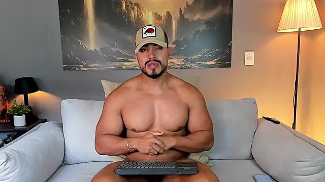 Snapshot of ApoloMakris chatting on June 18, 2026, 7:08 pm ApoloMakris online show from June 18, 2026, 7:08 pm