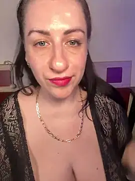 Snapshot of Evelinia chatting on May 22, 2026, 3:43 pm Evelinia online show from May 22, 2026, 3:43 pm