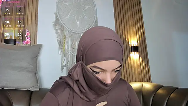 malak nanyy online show from November 29, 2025, 9:31 am