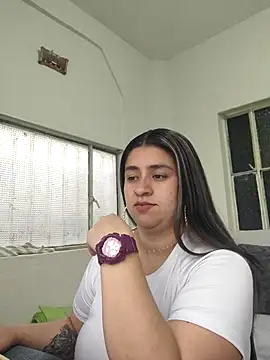 Snapshot of Melinda_bob chatting on April 4, 2026, 10:38 pm Melinda bob online show from April 4, 2026, 10:38 pm