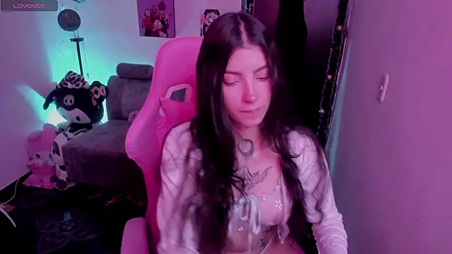 Snapshot of cami_mila9 chatting on January 8, 2026, 7:42 pm cami mila9 online show from January 8, 2026, 7:42 pm