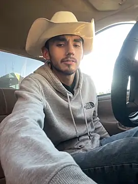 kevinsito1 online show from November 5, 2025, 3:15 pm