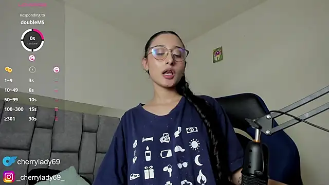 Snapshot of ladyAn_ chatting on December 25, 2024, 11:20 pm ladyAn  online show from December 25, 2024, 11:20 pm