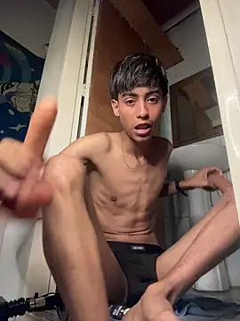 Mauuu18 online show from April 11, 2026, 2:41 am