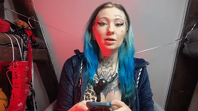 coyemoo online show from February 3, 2026, 3:48 am