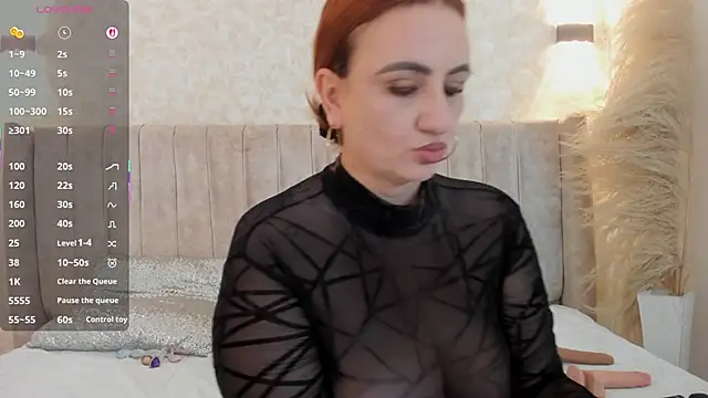Snapshot of mia_lourence chatting on October 19, 2025, 11:46 am mia lourence online show from October 19, 2025, 11:46 am