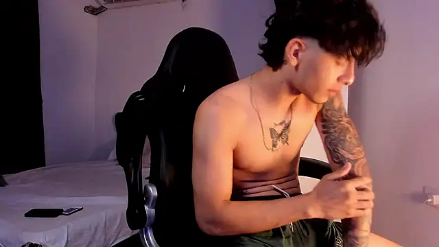 Snakebutterfly online show from January 12, 2025, 7:32 am