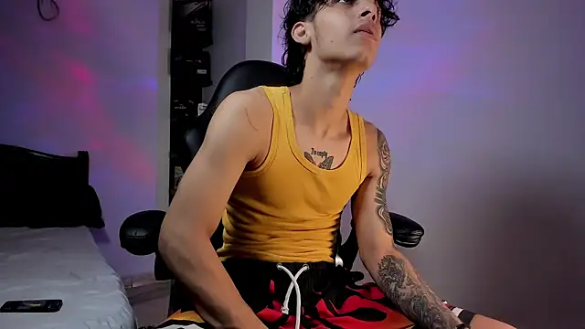 Snakebutterfly online show from March 18, 2025, 7:01 am