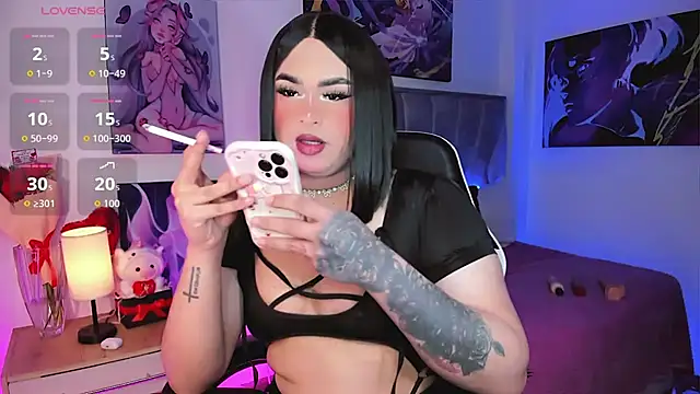 Snapshot of alexia_mattel chatting on February 17, 2026, 7:22 pm alexia mattel online show from February 17, 2026, 7:22 pm