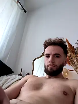 Snapshot of pedrolitoo1203 chatting on December 21, 2025, 1:35 pm pedrolitoo1203 online show from December 21, 2025, 1:35 pm