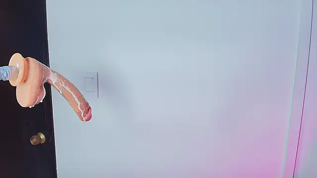 Snapshot of Lizz_Tender chatting on February 20, 2025, 3:19 pm Lizz Tender online show from February 20, 2025, 3:19 pm