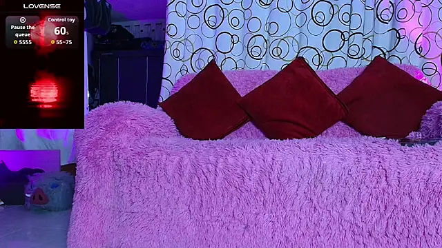 SukiFuyu  online show from September 9, 2025, 11:41 am