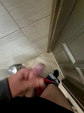 kisbiro77777 online show from September 28, 2025, 6:31 am