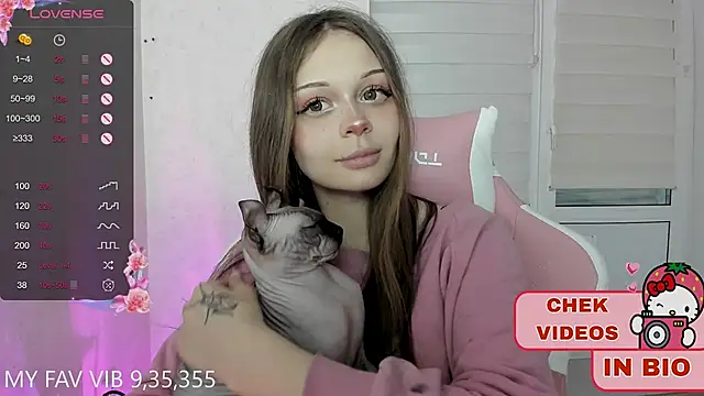 shy melony online show from October 15, 2025, 2:03 pm