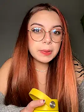 NatyOlson online show from November 14, 2025, 5:55 am