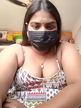 Snapshot of Hotmilfxox chatting on January 23, 2025, 8:15 am Hotmilfxox online show from January 23, 2025, 8:15 am