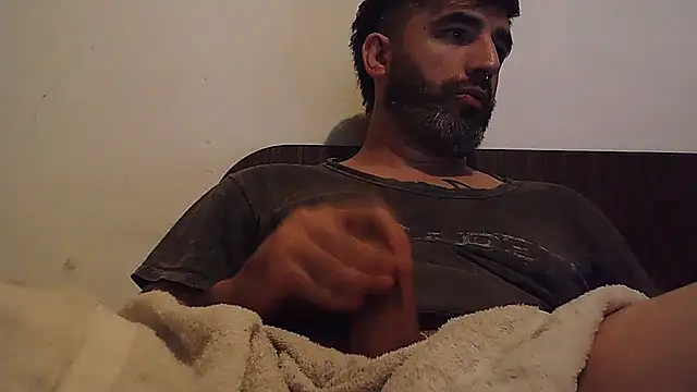 ozzypsico13 online show from March 7, 2026, 4:52 am