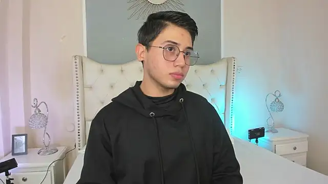 Snapshot of Brandonn_Millerr chatting on January 3, 2025, 9:05 pm Brandonn Millerr online show from January 3, 2025, 9:05 pm