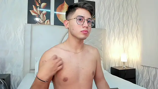 Snapshot of Brandonn_Millerr chatting on January 12, 2025, 9:40 pm Brandonn Millerr online show from January 12, 2025, 9:40 pm