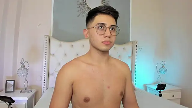 Snapshot of Brandonn_Millerr chatting on January 9, 2025, 9:05 pm Brandonn Millerr online show from January 9, 2025, 9:05 pm