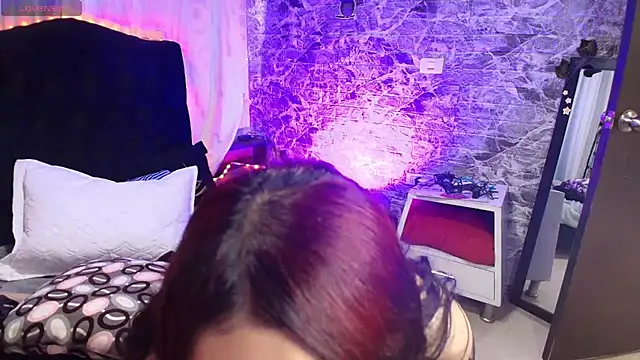 loren tits24 online show from February 6, 2026, 10:17 pm