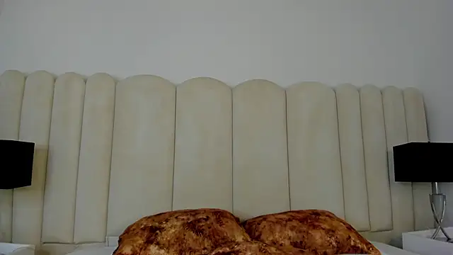 AnnyCherry  online show from September 22, 2025, 8:59 pm