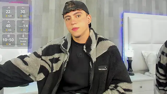 Snapshot of BrannTaylor chatting on September 26, 2025, 12:01 pm BrannTaylor online show from September 26, 2025, 12:01 pm