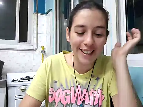 solangeyaelok1 online show from February 10, 2025, 3:13 am