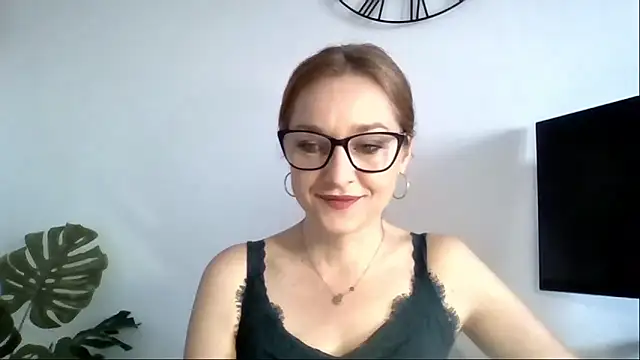 AliciaDesire online show from March 13, 2026, 6:51 am