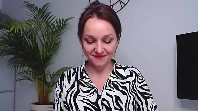 AliciaDesire online show from January 8, 2025, 11:10 am