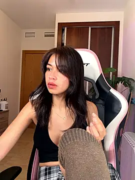 Snapshot of Adriennesexxx chatting on January 18, 2026, 2:53 pm Adriennesexxx online show from January 18, 2026, 2:53 pm